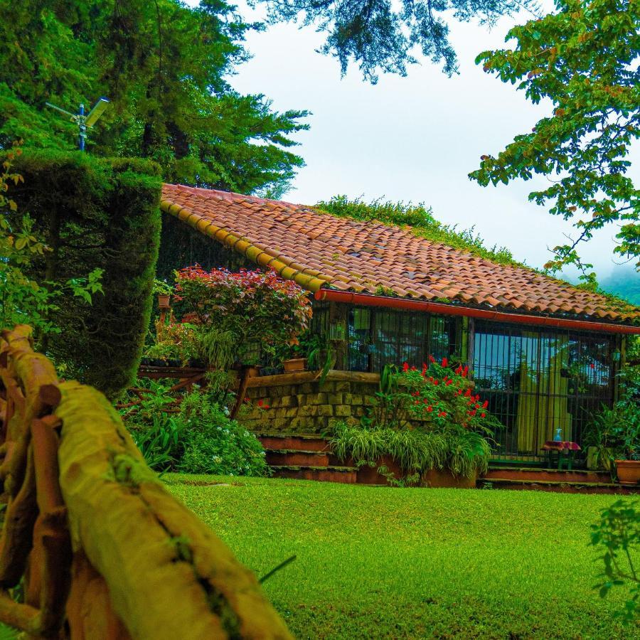 Los Naranjos Town Houses ภายนอก รูปภาพ
