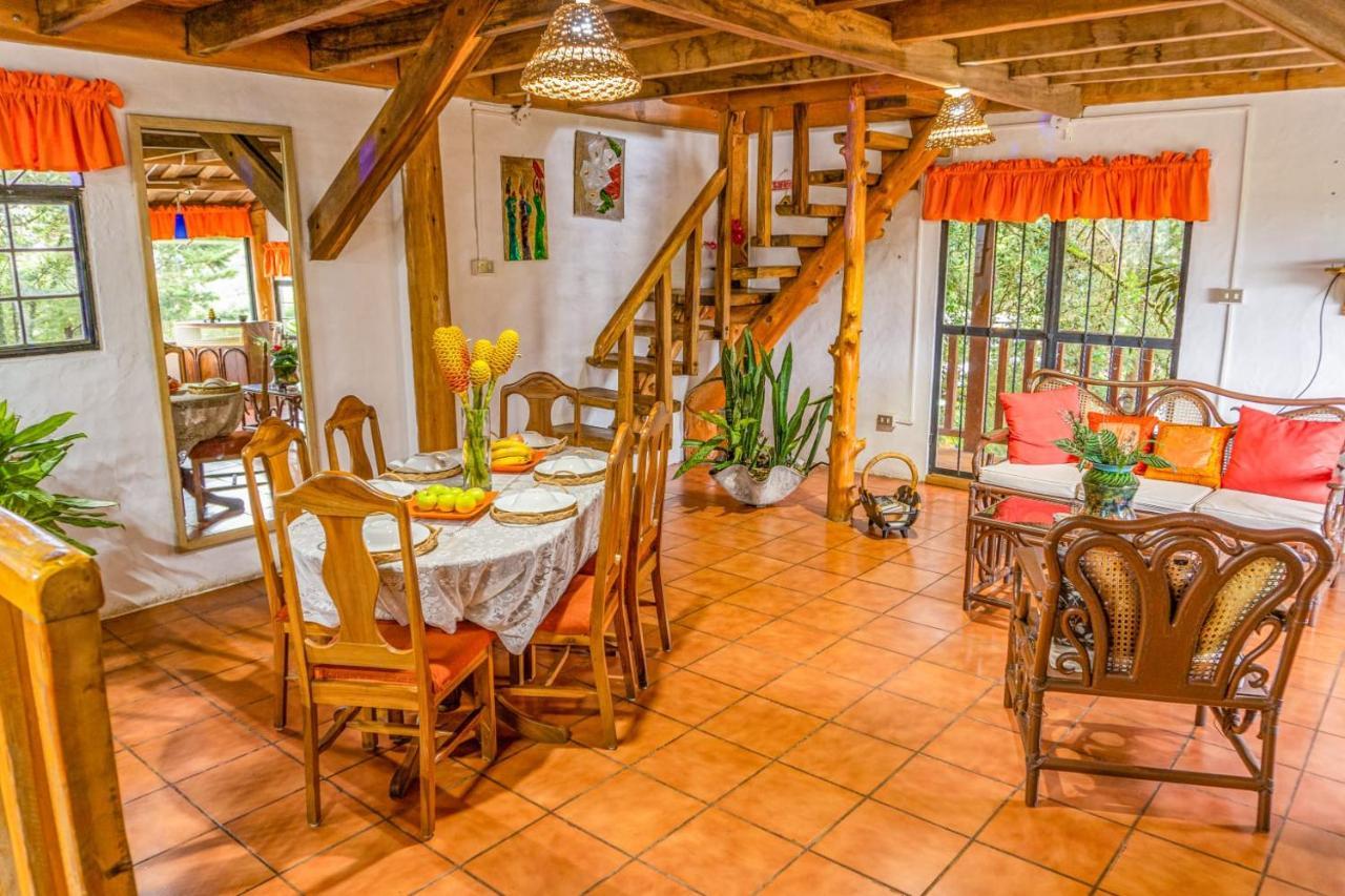 Los Naranjos Town Houses ภายนอก รูปภาพ